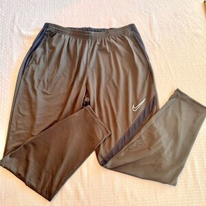 Nike Dri-FIT Athletic Pants Men’s XXL Gray Mesh Panel Running Training